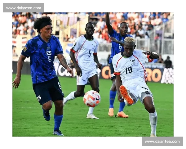 金杯赛爆冷!加拿大连平负弱旅,危地马拉掀翻北美劲旅