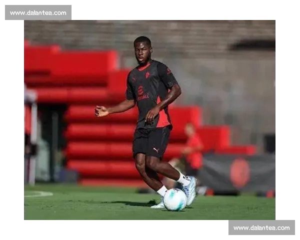 穆萨加盟那不勒斯协议达成,米兰奖金分歧成最后障碍