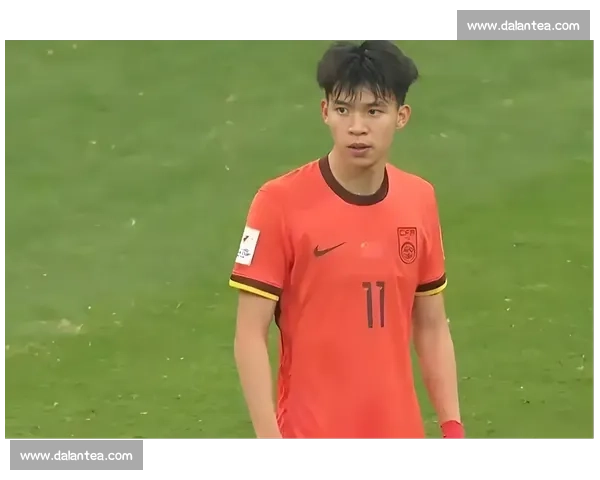 王钰栋挂帅国足东亚杯首秀,00 后新星挑大梁