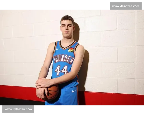 迪马济奥：尤文 8500 万欧强攻奥斯梅恩 免签戴维后再追顶级锋霸