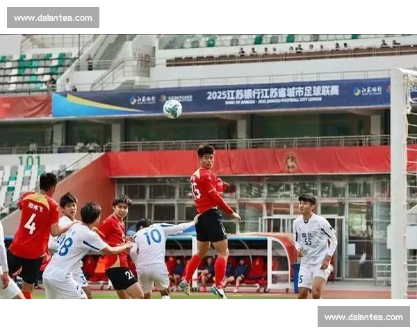 苏超流量狂欢下的暗礁：宿迁队争议折射草根赛事商业化困局