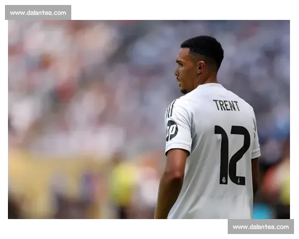 怀森：英超攻防全能王，5 球 51 拦截 1348 次传球创纪录